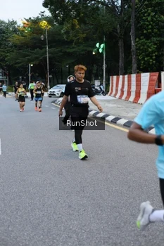 Runner Photo 4296698
