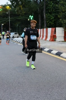 Runner Photo 4296707