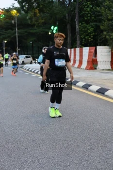Runner Photo 4296708