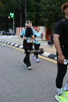 Runner Photo 4296710