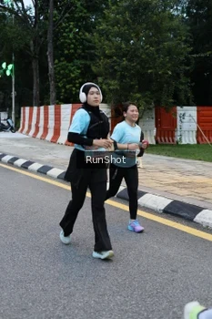 Runner Photo 4296713