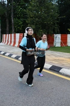 Runner Photo 4296716