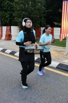 Runner Photo 4296720