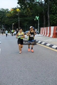 Runner Photo 4296723