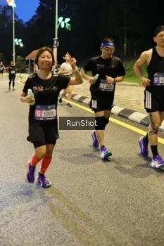Runner Photo 4296724