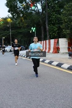 Runner Photo 4296730