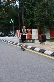 Runner Photo 4296741