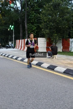 Runner Photo 4296744