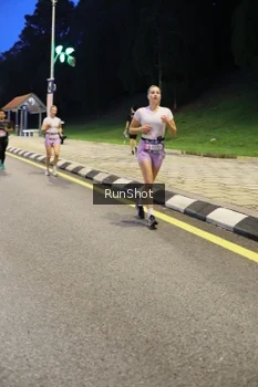 Runner Photo 4296758