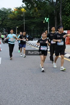 Runner Photo 4296759