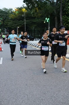 Runner Photo 4296760