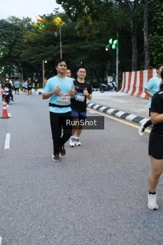 Runner Photo 4296761