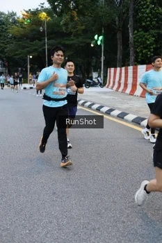 Runner Photo 4296767
