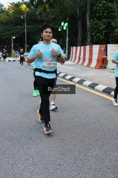 Runner Photo 4296775
