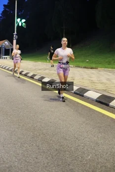 Runner Photo 4296779