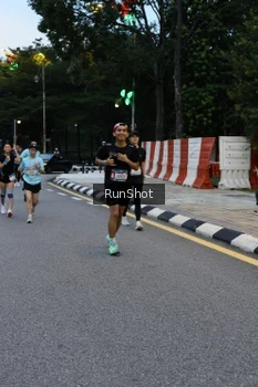Runner Photo 4296787