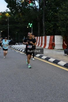 Runner Photo 4296789