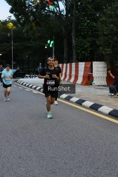 Runner Photo 4296791