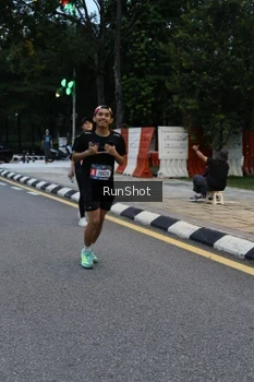 Runner Photo 4296795