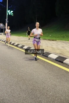 Runner Photo 4296797