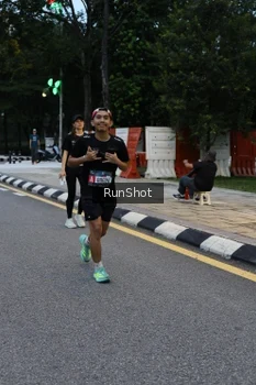 Runner Photo 4296798