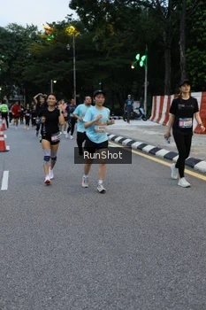 Runner Photo 4296805