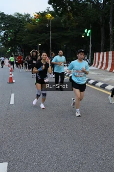 Runner Photo 4296811