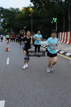 Runner Photo 4296813