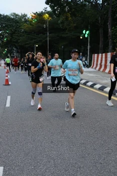 Runner Photo 4296815