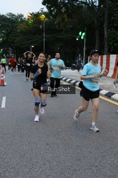 Runner Photo 4296816