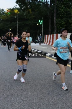 Runner Photo 4296825