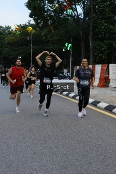Runner Photo 4296839