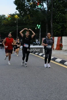 Runner Photo 4296842