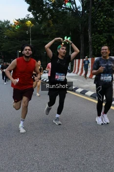 Runner Photo 4296848
