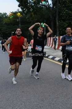 Runner Photo 4296849
