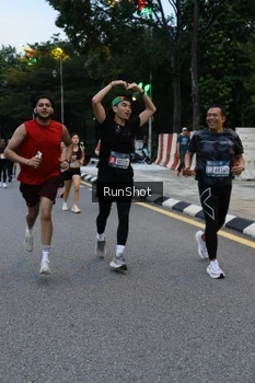 Runner Photo 4296854