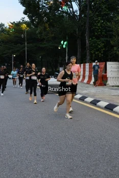 Runner Photo 4296855