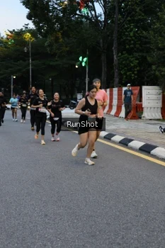 Runner Photo 4296856