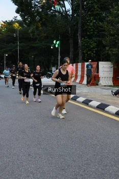 Runner Photo 4296857