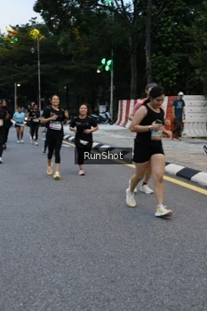 Runner Photo 4296863