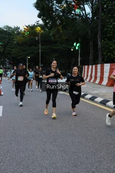 Runner Photo 4296872