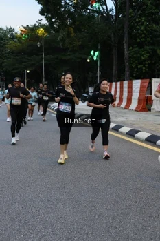 Runner Photo 4296873
