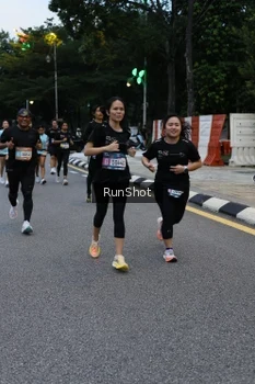 Runner Photo 4296876