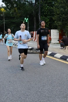 Runner Photo 4296907