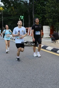 Runner Photo 4296910