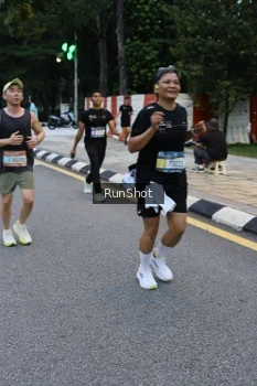 Runner Photo 4296954