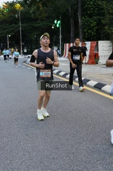 Runner Photo 4296956