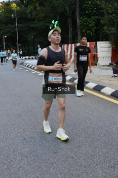 Runner Photo 4296972