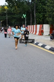 Runner Photo 4296986