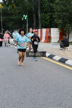 Runner Photo 4296993